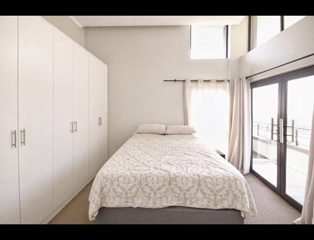 2 BEDROOM APARTMENT FOR SALE IN UMHLANGA RIDGE